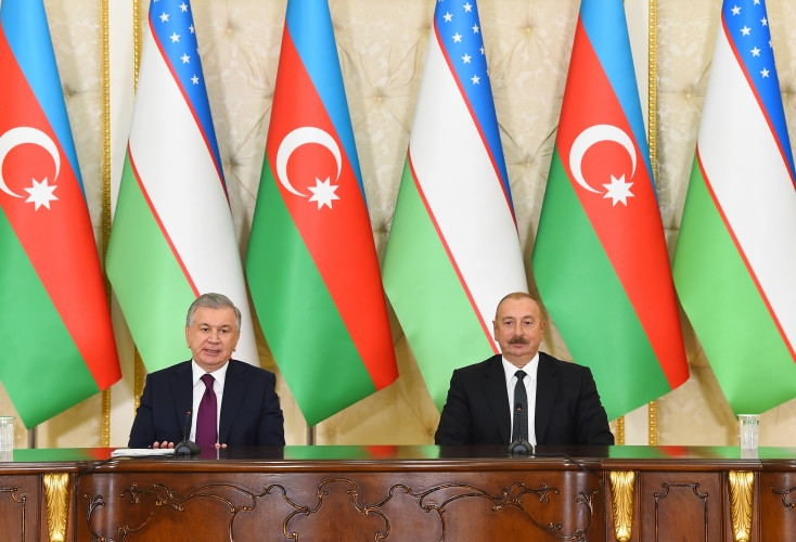 Azərbaycan və Özbəkistan prezidentləri mətbuata bəyanatlarla çıxış ediblər<font color='red'> - YENİLƏNİB</font><font color=red> - FOTOLAR</font>