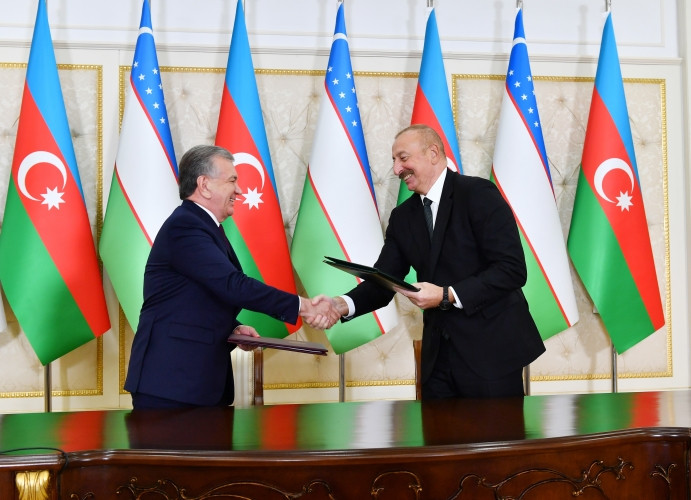 Azərbaycan-Özbəkistan sənədləri imzalanıb<font color='red'> - YENİLƏNİB</font><font color=red> - FOTOLAR</font>