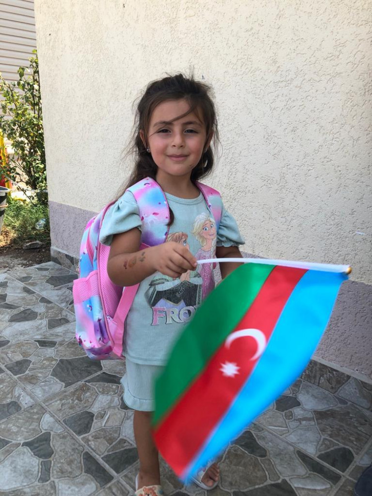 Azərbaycan Türkiyənin zəlzələdən zərərçəkən bölgəsinə 3000 məktəbli dəsti göndərib<font color=red> - FOTOLAR</font>
