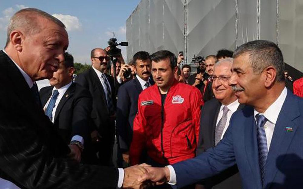 Zakir Həsənov Türkiyənin Baş Qərargah rəisi ilə hərbi əməkdaşlığın inkişafını müzakirə edib<font color=red> - FOTOLAR</font>