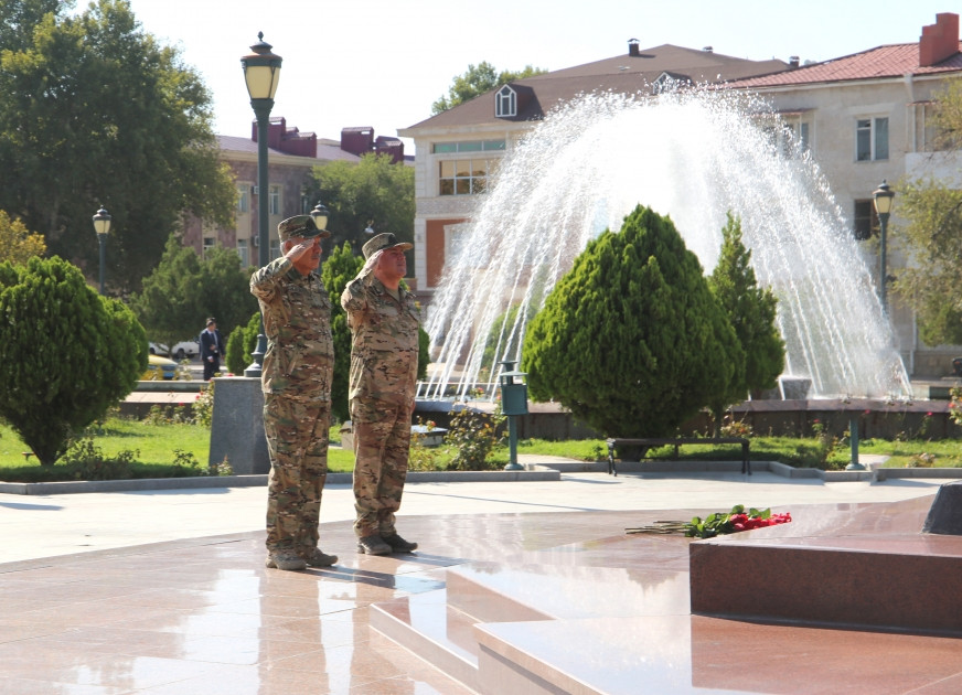 Hərbi Prokuror Naxçıvanda hərbçilərlə görüşüb<font color=red> - FOTOLAR</font>