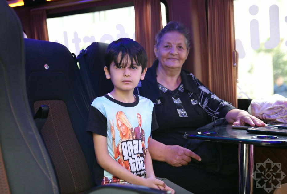 Füzuli rayonunun daha 92 sakini doğma yurda yola salınıb<font color=red> - FOTOLAR</font>