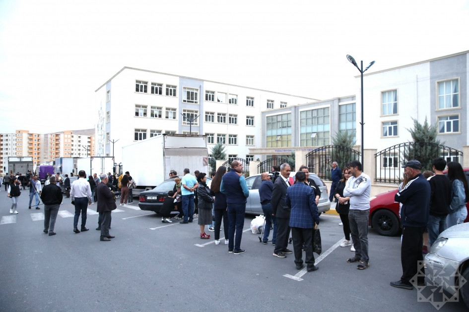 Füzuli rayonunun daha 92 sakini doğma yurda yola salınıb<font color=red> - FOTOLAR</font>