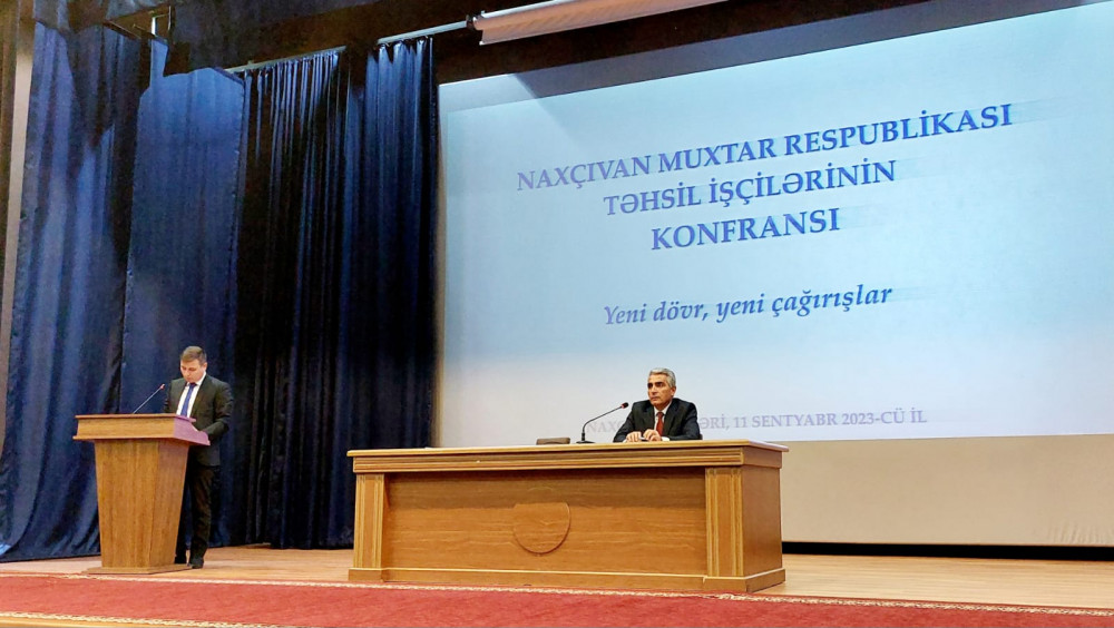 Naxçıvan Muxtar Respublikası təhsil işçilərinin konfransı keçirilib<font color=red> - FOTOLAR</font>