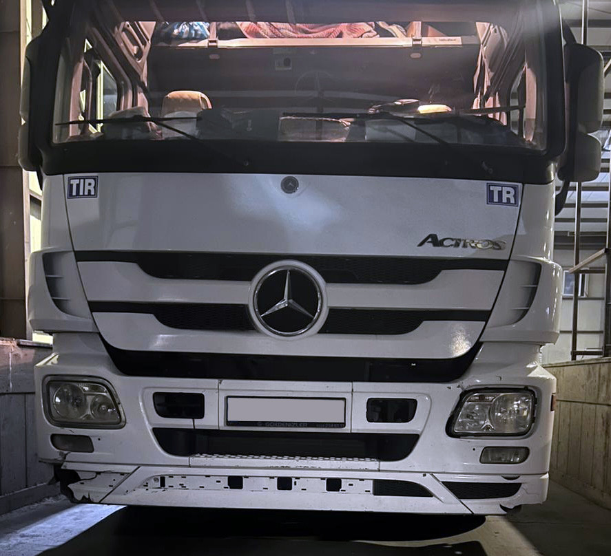 Naxçıvandan tranzit keçən TIR-da güclü təsiredici dərmanlar aşkarlanıb<font color=red> - FOTOLAR</font>