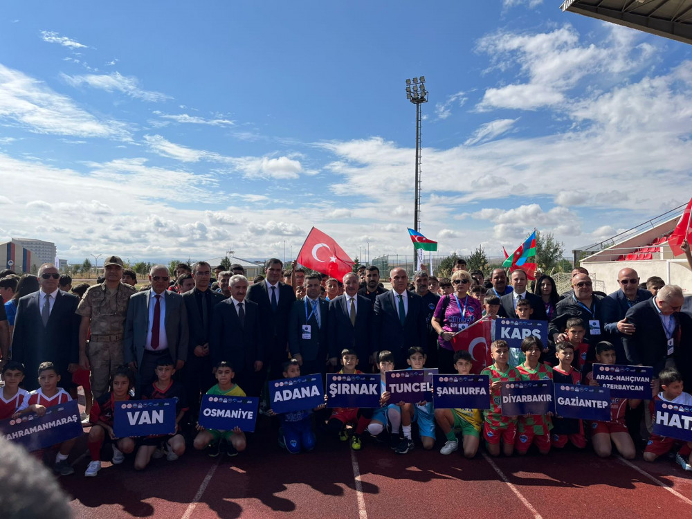 “UYAFA   AĞRI  DAĞI CUP 2023” futbol turnirinin açılış mərasimi keçirilib<font color=red> - FOTOLAR</font>