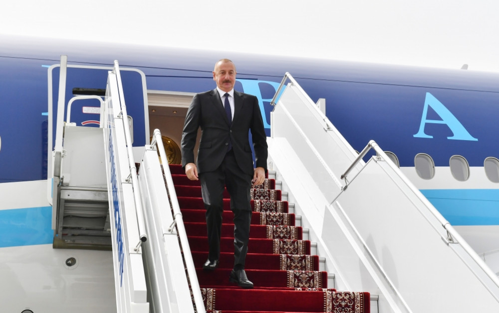 Azərbaycan Prezidenti İlham Əliyev Tacikistana səfərə gedib<font color=red> - FOTOLAR</font>