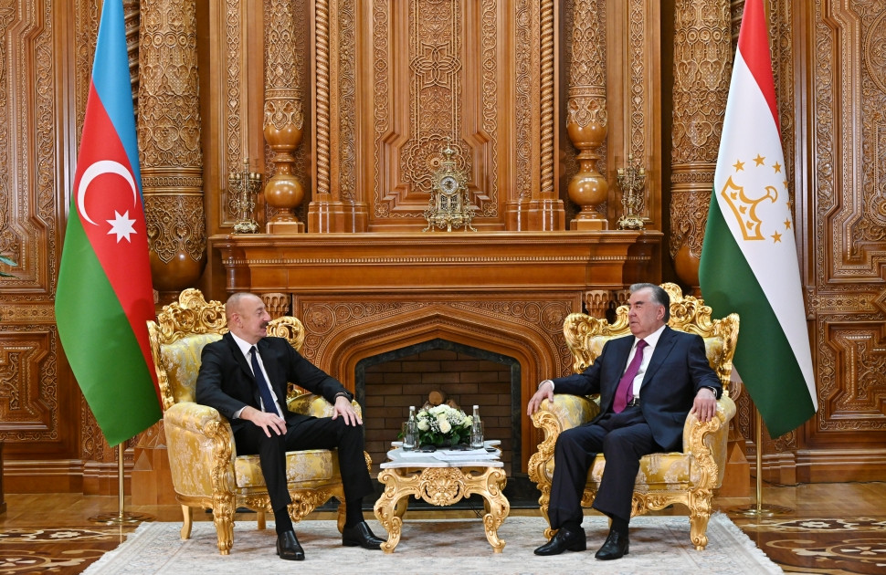 Düşənbədə Azərbaycan Prezidenti İlham Əliyevin Tacikistan Prezidenti Emoməli Rəhmon ilə təkbətək görüşü olub<font color='red'> - YENİLƏNİB</font><font color=red> - FOTOLAR</font>