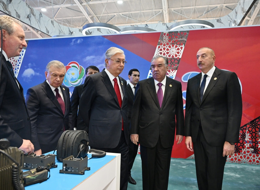 Düşənbədə 5-ci Məşvərət görüşündə iştirak edən dövlət başçıları “EKSPO Mərkəzi Asiya 2023” sərgisi ilə tanış olublar<font color='red'> - YENİLƏNİB</font><font color=red> - FOTOLAR</font>