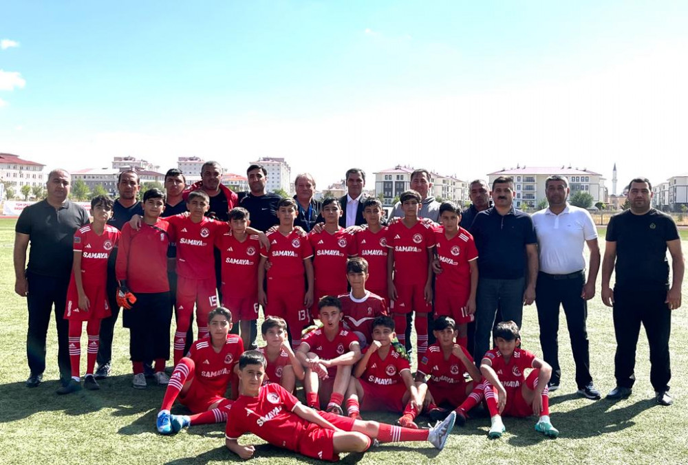 Araz-Naxçıvanın 13 yaşlılardan ibarət  komandası Osmaniyyə komandasına qalib gəlib<font color=red> - FOTOLAR</font>