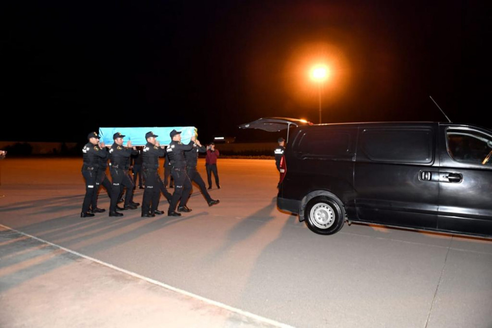 Polis serjantı Ələsgər Əsgərovun cənazəsi Naxçıvana gətirilib<font color=red> - FOTOLAR</font>