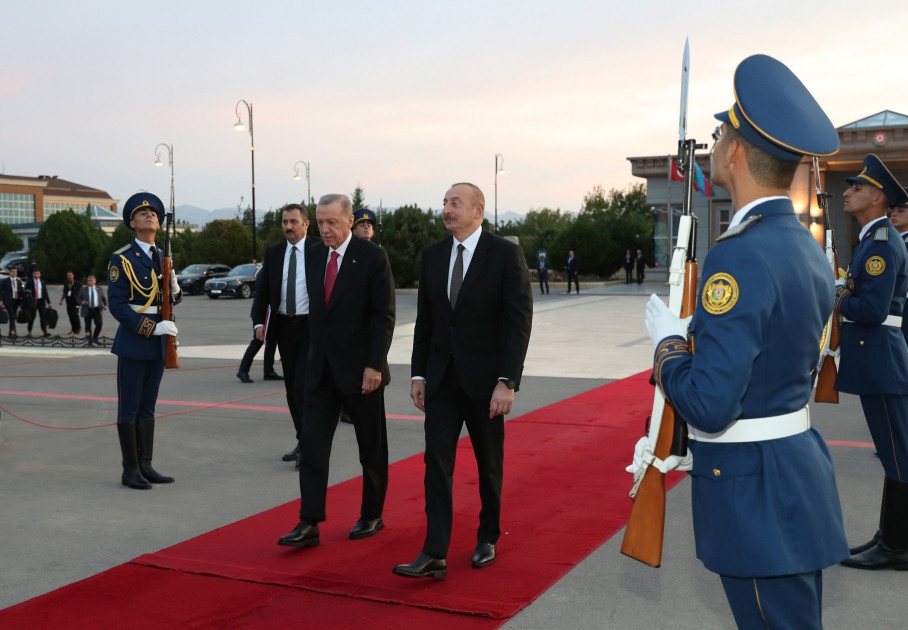 Türkiyə Prezidenti Rəcəb Tayyib Ərdoğanın Azərbaycana rəsmi səfəri başa çatıb<font color='red'> - YENİLƏNİB</font><font color=red> - FOTOLAR</font>