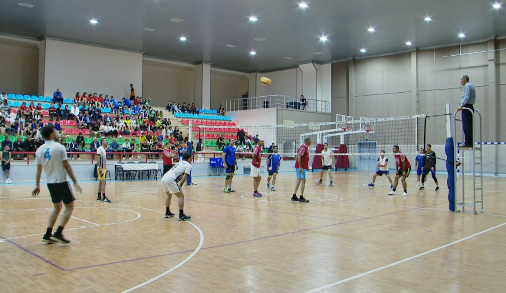 Azərbaycan Voleybol Federasiyasının prezidenti Şahin Bağırov voleybol ictimaiyyəti ilə görüş keçirib<font color=red> - FOTOLAR</font>