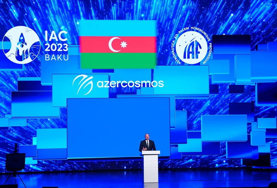 Prezident İlham Əliyev və Mehriban Əliyeva Bakı Konqres Mərkəzində 74-cü Beynəlxalq Astronavtika Konqresinin açılış mərasimində iştirak edirlər<font color='red'> - YENİLƏNİB</font><font color=red> - FOTOLAR</font>