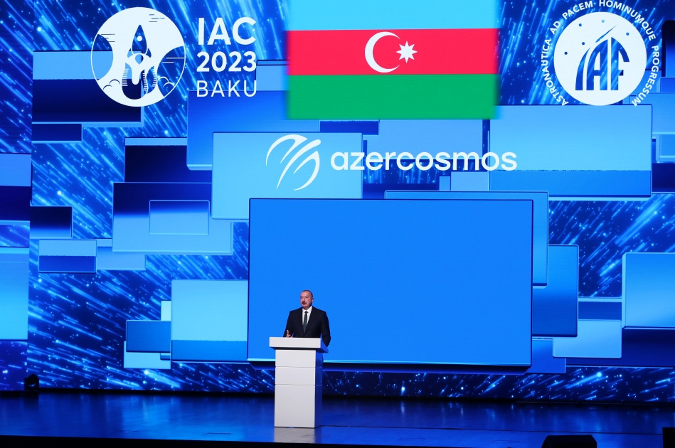 Prezident İlham Əliyev və Mehriban Əliyeva Bakı Konqres Mərkəzində 74-cü Beynəlxalq Astronavtika Konqresinin açılış mərasimində iştirak edirlər<font color='red'> - YENİLƏNİB</font><font color=red> - FOTOLAR</font>