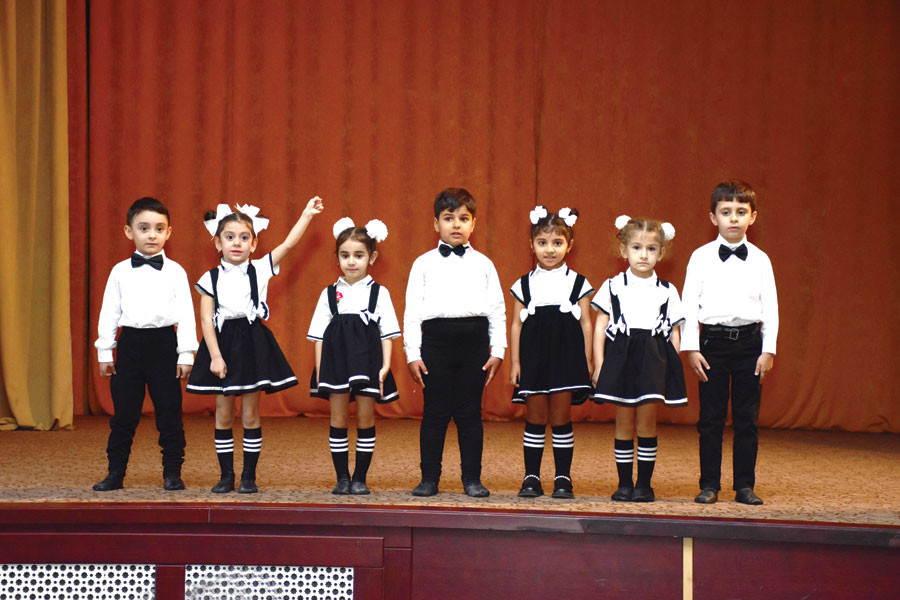 Beynəlxalq Müəllimlər Günü qeyd edilib<font color=red> - FOTOLAR</font>