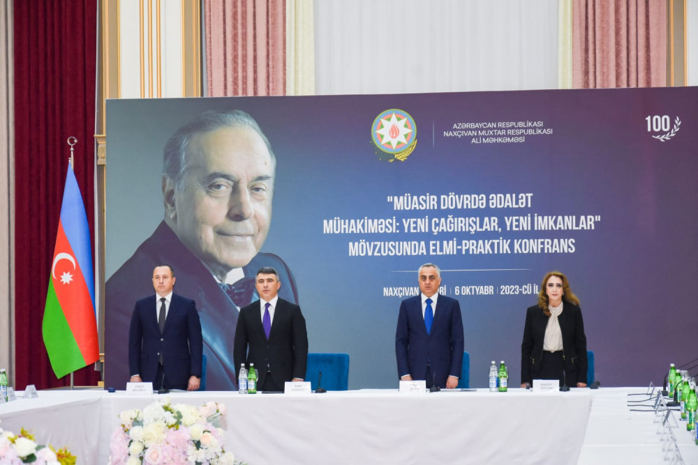 “Müasir dövrdə ədalət mühakiməsi:Yeni çağırışlar, yeni imkanlar” mövzusunda elmi-praktiki konfrans keçirilib<font color='red'> - YENİLƏNİB</font><font color=red> - FOTOLAR</font>