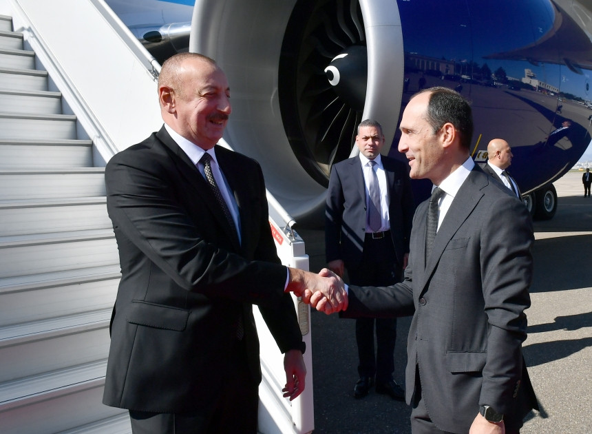 Azərbaycan Prezidenti İlham Əliyev Gürcüstana işgüzar səfərə gedib<font color=red> - FOTOLAR</font>