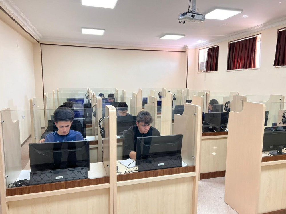 Naxçıvan Dövlət Universitetində ilk dəfə olaraq SAT imtahanı keçirilib<font color=red> - FOTOLAR</font>