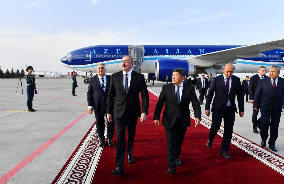 Azərbaycan Prezidenti İlham Əliyev Qırğızıstana səfərə gedib<font color=red> - FOTOLAR</font>