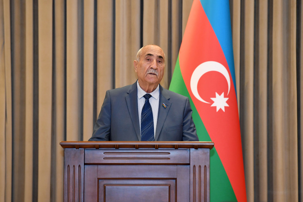 Prezident İlham Əliyevin Azərbaycan Respublikasının Prezidenti seçilməsinin 20-ci ildönümü münasibətilə Ali Məclisin xüsusi iclası keçirilib<font color=red> - FOTOLAR</font>