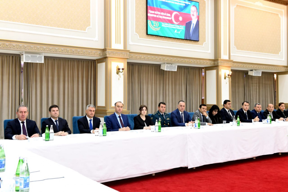 Naxçıvanda “Güclü lider: Müzəffər Ali Baş Komandan” mövzusunda tədbir keçirilib<font color='red'> - YENİLƏNİB</font><font color=red> - FOTOLAR</font>