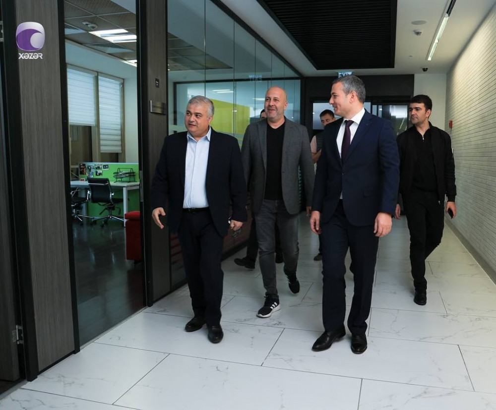 Naxçıvan Televiziyasının texniki istehsalat sahəsinin əməkdaşları təcrübə mübadiləsi üçün Xəzər Media Mərkəzində olub<font color=red> - VİDEO</font>