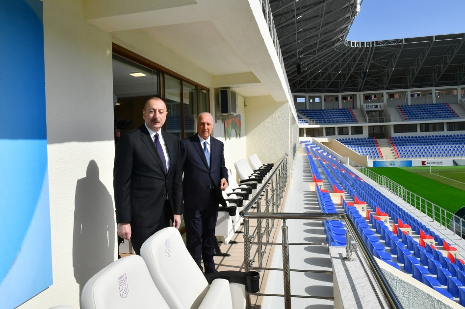 Prezident İlham Əliyev Mehdi Hüseynzadə adına Sumqayıt şəhər stadionunda yaradılan şəraitlə tanış olub<font color=red> - FOTOLAR</font>