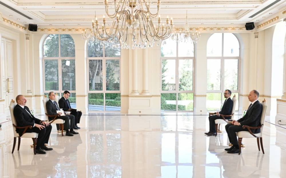 Prezident İlham Əliyev İsveçrənin Azərbaycanda yeni təyin olunmuş səfirinin etimadnaməsini qəbul edib <font color='red'> - YENİLƏNİB</font><font color=red> - FOTOLAR</font>
