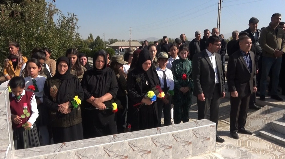 Şərurda Vətən müharibəsi şəhidlərinin xatirələrini əbədiləşdirmək məqsədilə inşa olunmuş  bulaq-abidənin açılışı olub<font color=red> - FOTOLAR</font>