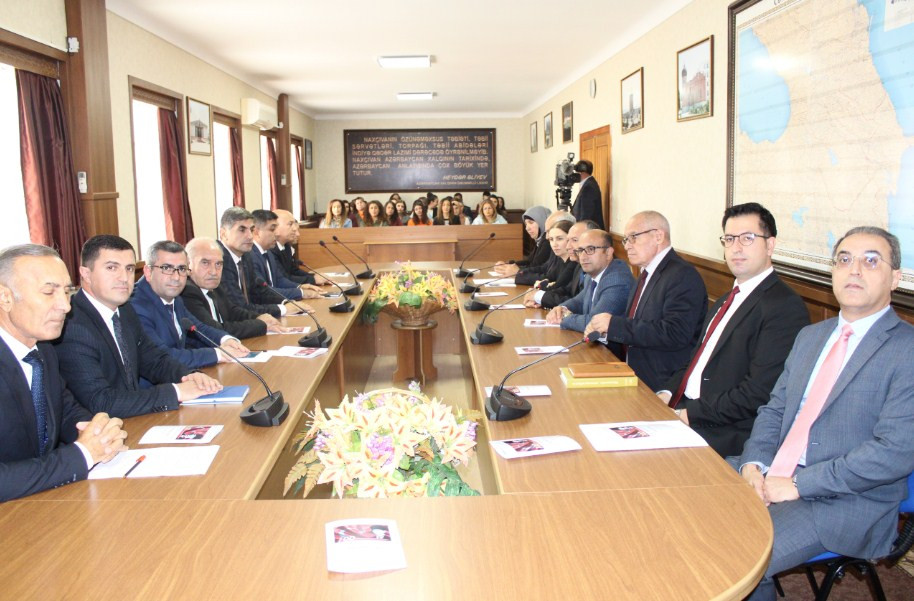AMEA Naxçıvan Bölməsində “100-cü ilində Türkiyə Cümhuriyyəti” adlı konfrans keçirilib<font color=red> - FOTOLAR</font>