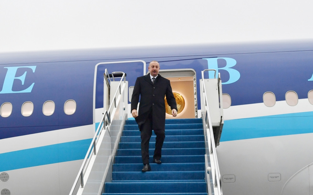 Azərbaycan Prezidenti İlham Əliyev Qazaxıstana səfərə gedib<font color=red> - FOTOLAR</font>