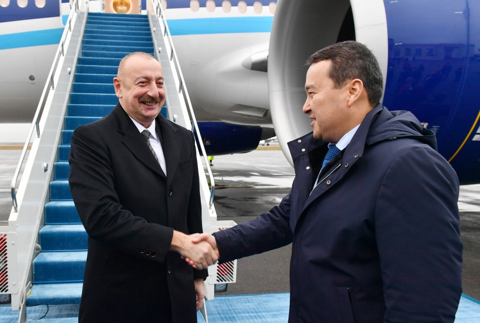 Azərbaycan Prezidenti İlham Əliyev Qazaxıstana səfərə gedib<font color=red> - FOTOLAR</font>