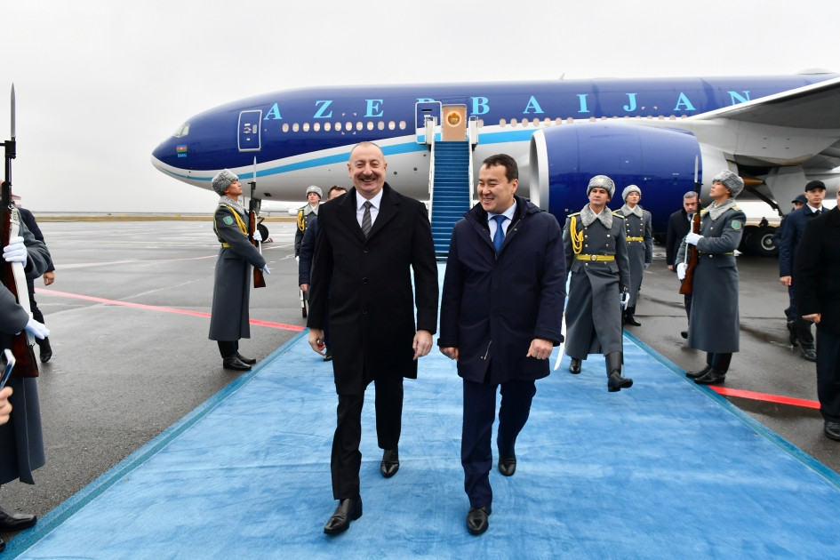 Azərbaycan Prezidenti İlham Əliyev Qazaxıstana səfərə gedib<font color=red> - FOTOLAR</font>