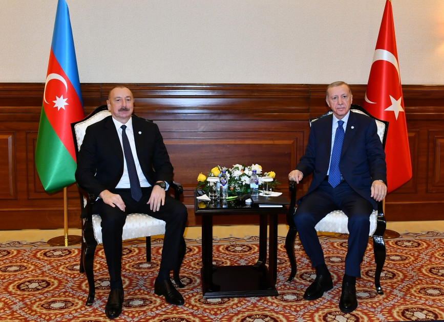 Astanada Azərbaycan Prezidenti İlham Əliyevin Türkiyə Prezidenti Rəcəb Tayyib Ərdoğan ilə görüşü olub<font color='red'> - YENİLƏNİB</font><font color=red> - FOTOLAR</font>