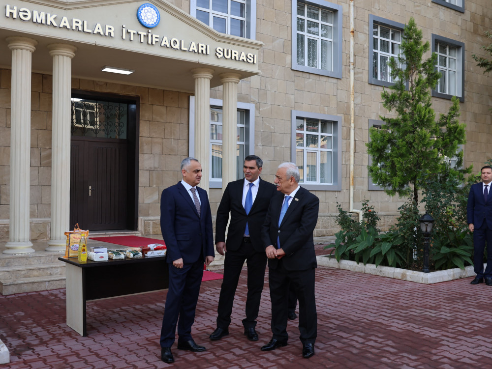 Zəfər Günü ilə əlaqədar Naxçıvanda 1250 ailəyə sovqat göndərilib<font color=red> - FOTOLAR</font>