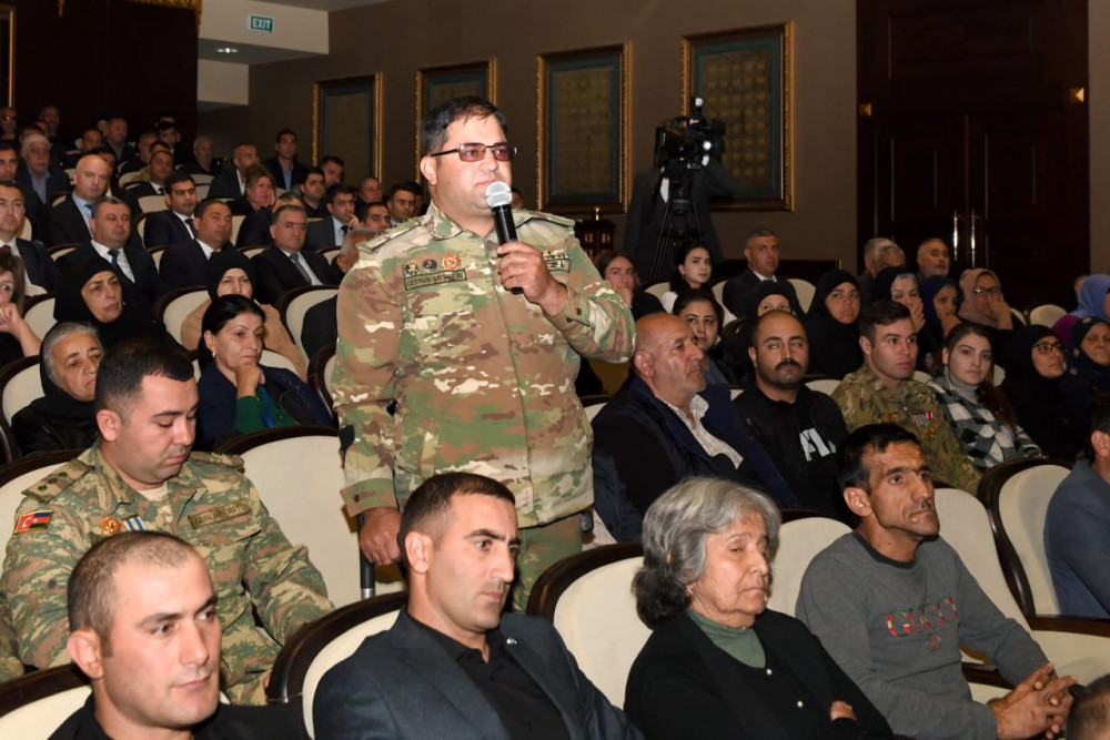 Naxçıvanda şəhid ailələri və qazilərlə görüş olub<font color=red> - FOTOLAR</font>