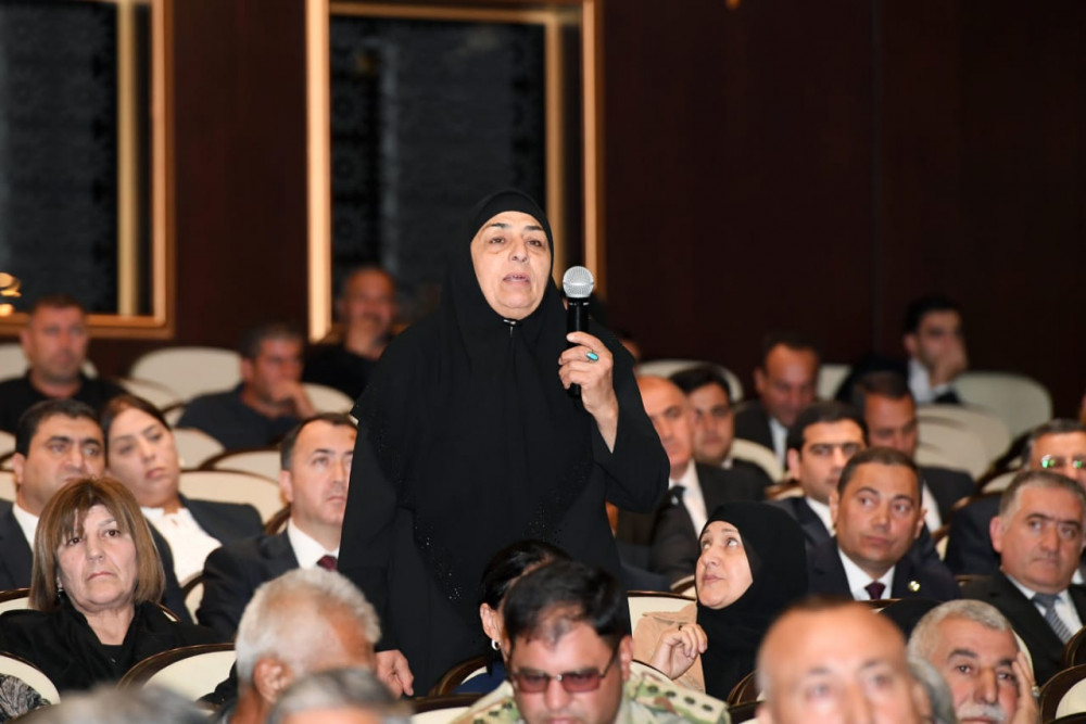 Naxçıvanda şəhid ailələri və qazilərlə görüş olub<font color=red> - FOTOLAR</font>