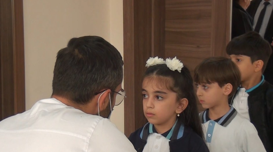 Naxçıvanda uşaqların kütləvi dispanserizasiyasına başlanılıb<font color=red> - FOTOLAR</font>