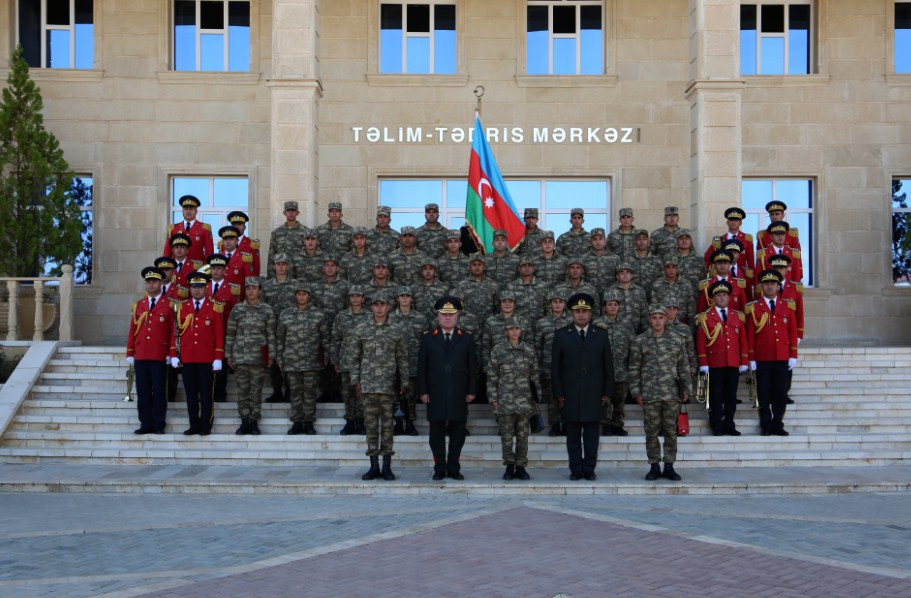 Əlahiddə Ümumqoşun Orduda növbəti buraxılış mərasimi keçirilib<font color=red> - FOTOLAR</font>