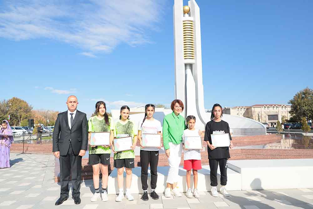 Naxçıvanda Zəfər Günü ilə bağlı kros qaçışı keçirilib<font color='red'> - YENİLƏNİB</font><font color=red> - FOTOLAR</font>