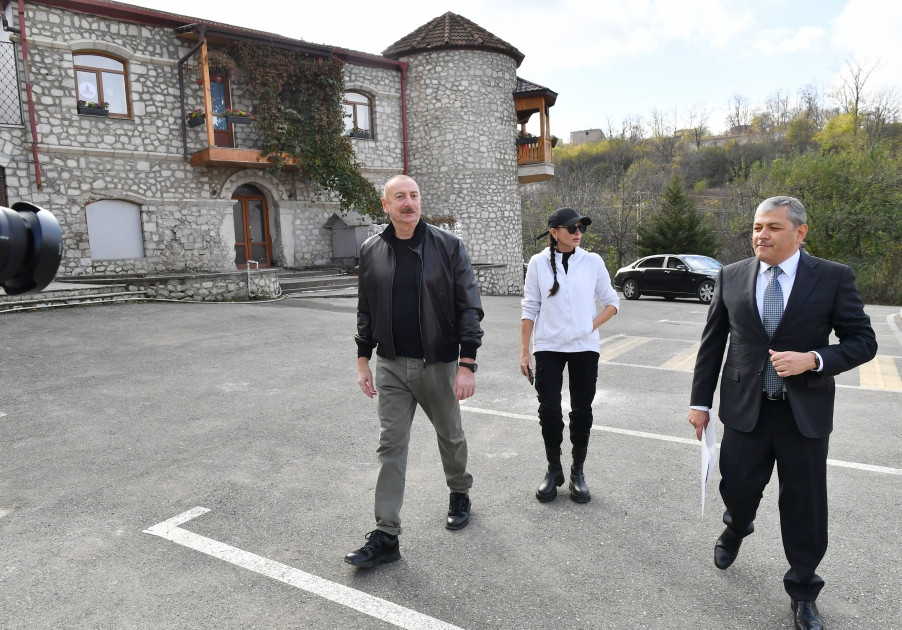 Şuşada Qala divarına və ətraf əraziyə baxış<font color='red'> - YENİLƏNİB</font><font color=red> - FOTOLAR</font>