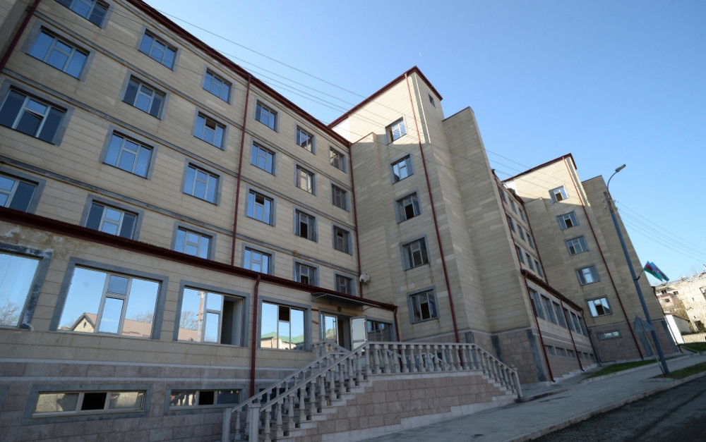 Şuşa şəhərində peşə məktəbinin və kollecin binalarına baxış<font color='red'> - YENİLƏNİB</font><font color=red> - FOTOLAR</font>