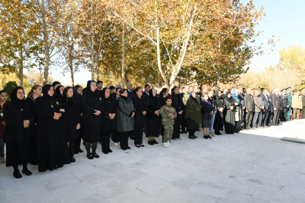 Naxçıvanda ilk şəhidlər abidə-memorial kompleksi Babəkdə istifadəyə verildi<font color=red> - FOTOLAR</font>