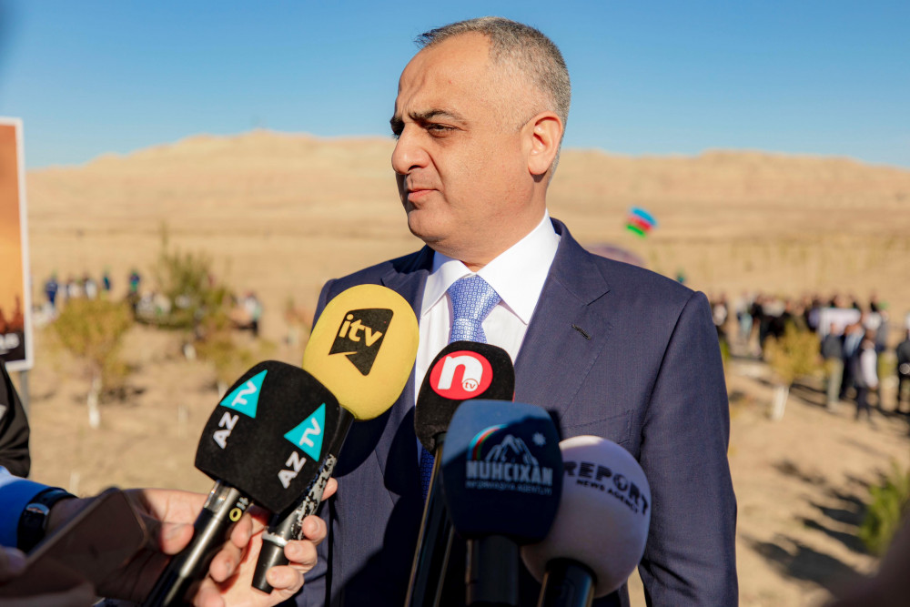 Naxçıvanda Ulu Öndərin 100 illiyinə və Zəfər Gününə  həsr olunmuş ağacəkmə aksiyası keçirilib<font color=red> - FOTOLAR</font>