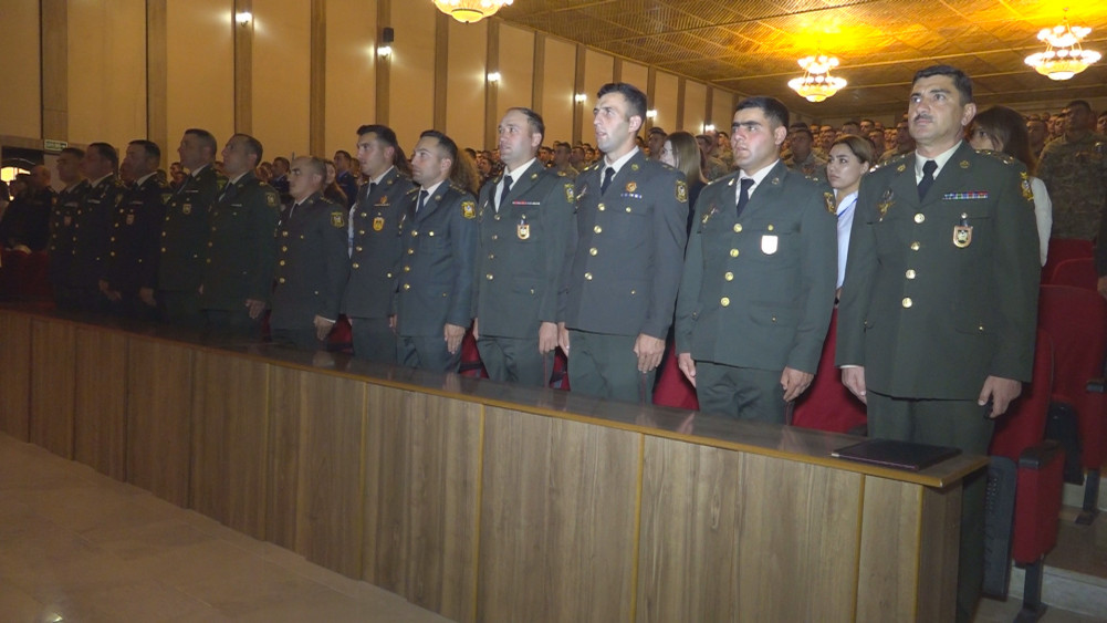 Əlahiddə Ümumqoşun Orduda 8 Noyabr - Zəfər Günü təntənəli şəkildə qeyd olunub<font color=red> - FOTOLAR</font>