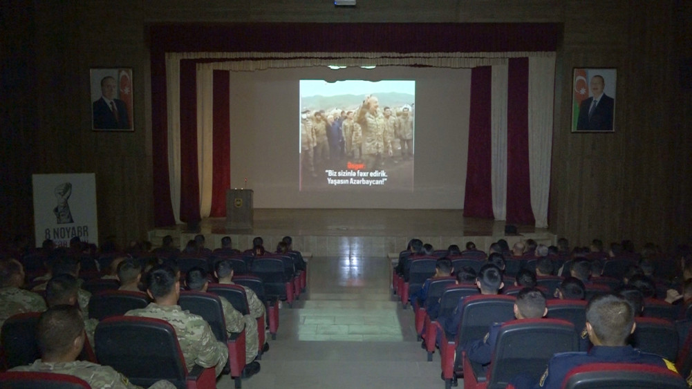 Əlahiddə Ümumqoşun Orduda 8 Noyabr - Zəfər Günü təntənəli şəkildə qeyd olunub<font color=red> - FOTOLAR</font>