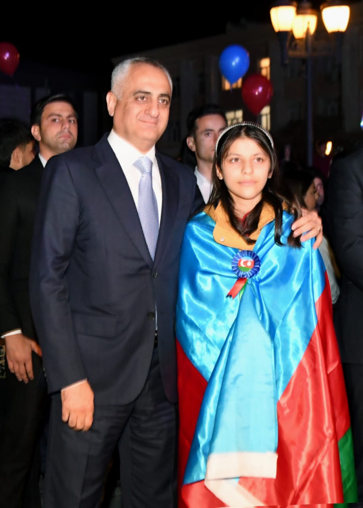 Naxçıvanda Zəfər Günü böyük coşqu ilə qeyd edilib<font color=red> - FOTOLAR</font>