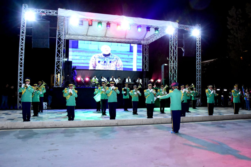 Naxçıvanda Zəfər Günü böyük coşqu ilə qeyd edilib<font color=red> - FOTOLAR</font>