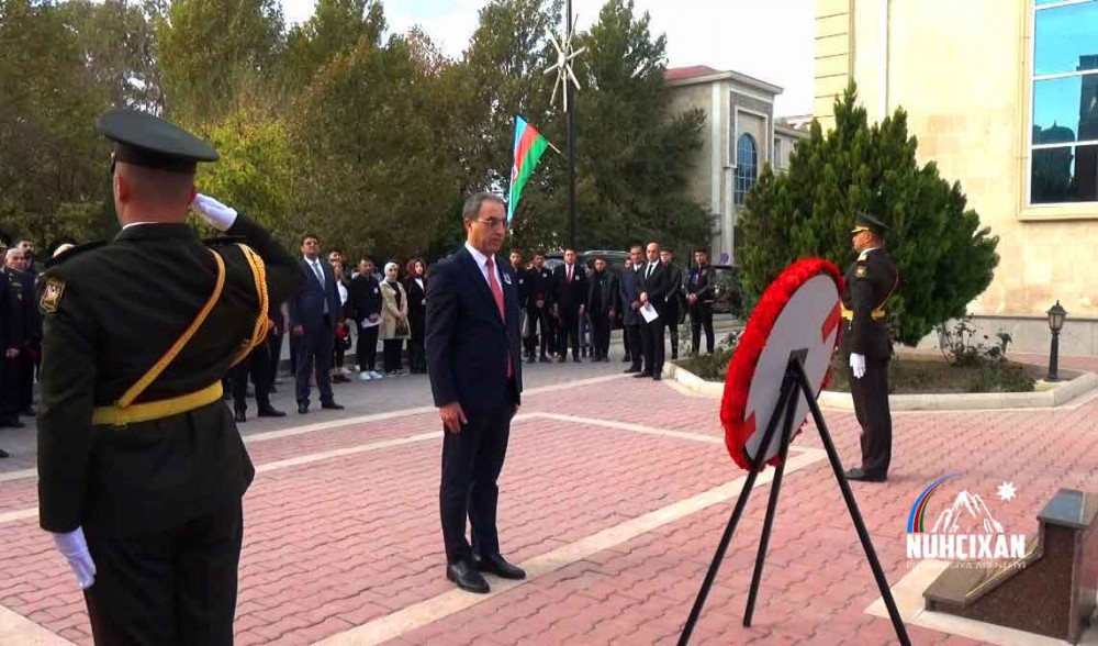 Naxçıvanda Mustafa Kamal Atatürkün xatirəsi anılıb<font color=red> - FOTOLAR</font>